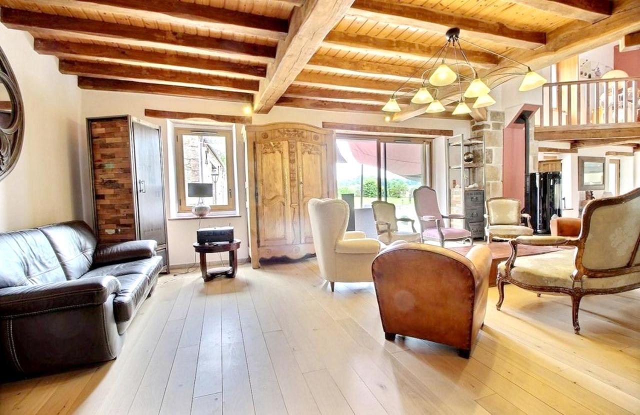 Maison Spacieuse A Plougonven Avec Jacuzzi Et Jardin Eksteriør billede