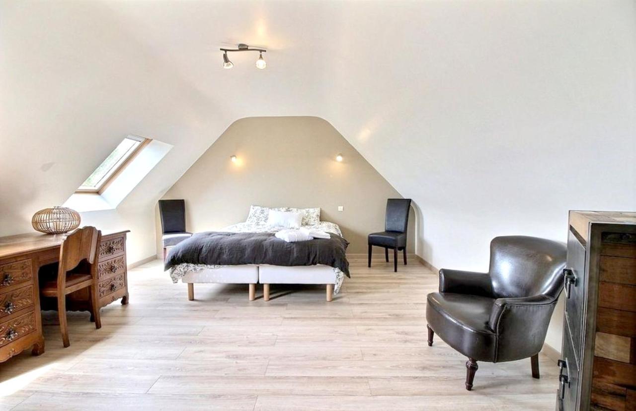 Maison Spacieuse A Plougonven Avec Jacuzzi Et Jardin Eksteriør billede