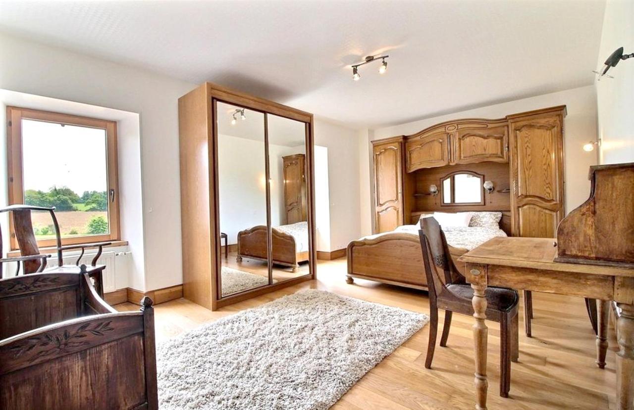 Maison Spacieuse A Plougonven Avec Jacuzzi Et Jardin Eksteriør billede