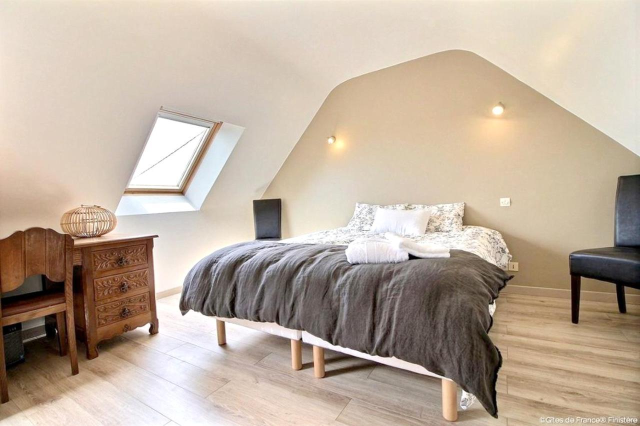Maison Spacieuse A Plougonven Avec Jacuzzi Et Jardin Eksteriør billede